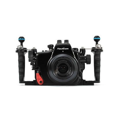 מארזי צלילה Nauticam למצלמות Mirrorless (ללא מראה) עם עדשות מתחלפות - דוגית