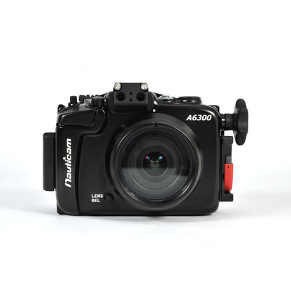 מארזי צלילה Nauticam למצלמות Mirrorless (ללא מראה) עם עדשות מתחלפות - דוגית